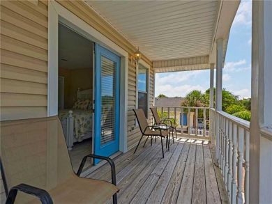 Destin Rental Accommodates 10 Guests Short Walk to Beach
