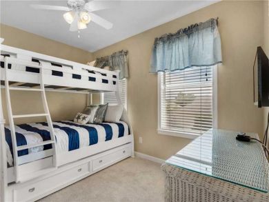 Destin Rental Accommodates 10 Guests Short Walk to Beach