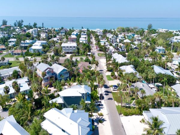 Anna Maria Island Five Bedroom Vacation Rental Pool & Spa