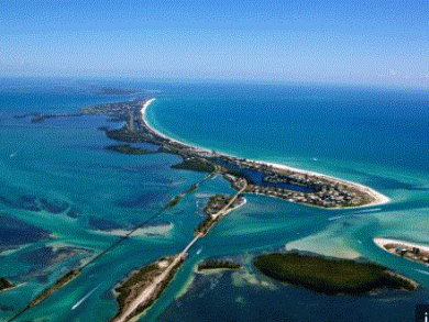 BEACH VIEWS! 3 BEDROOM BOCA GRANDE HOME