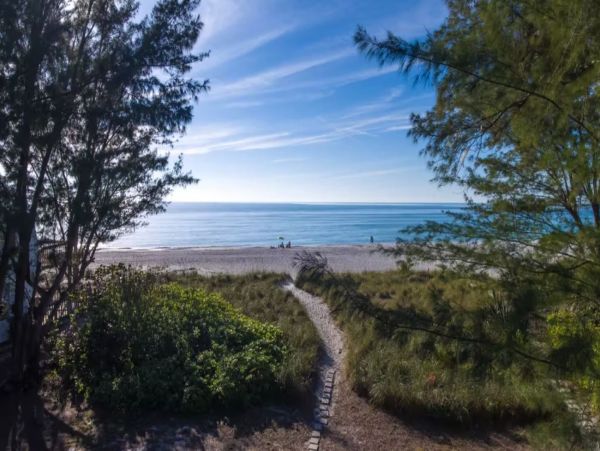Anna Maria Island 4 Bedroom Beach Front Vacation Rental