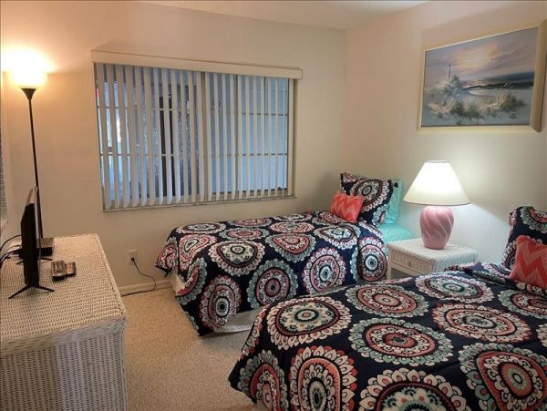 Value Vacation Rental Bradenton with Two Bedrooms