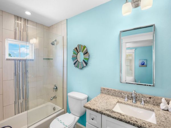 A Spacious Island Retreat with Private Pool on Anna Maria Island