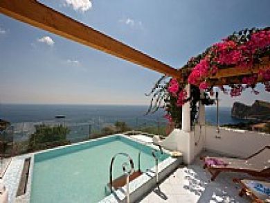 Outdoor Pool Jacuzzi