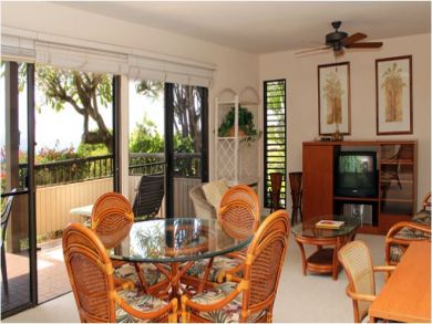 Living Area Open to Lanai