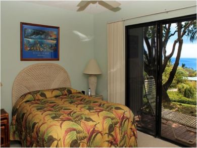 Master Bedroom with Queen Bed