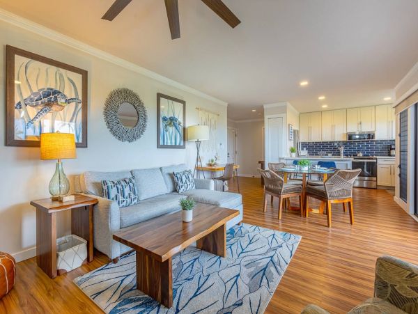 Beautifully Remodeled Two Bedroom Condo with Great Ocean Views in Wailea
