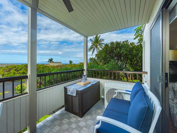 Beautifully Remodeled Two Bedroom Condo with Great Ocean Views in Wailea