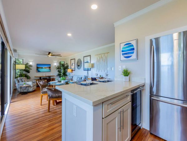 Beautifully Remodeled Two Bedroom Condo with Great Ocean Views in Wailea