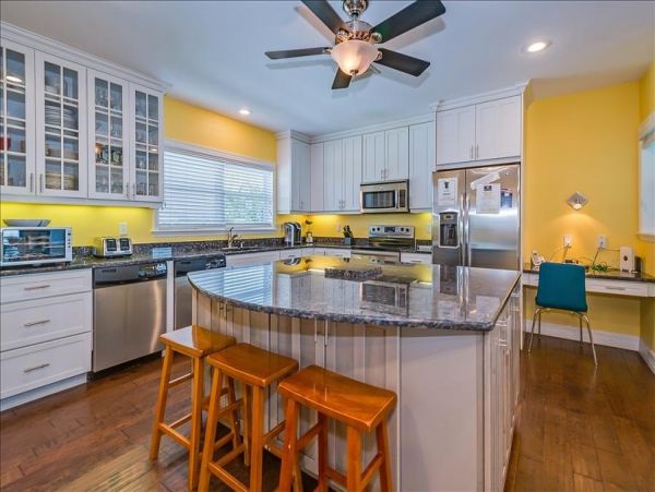 Full Gulf Views From This 5 Bedroom Boca Grande Pool Rental