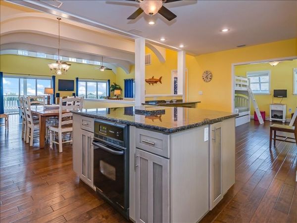 Full Gulf Views From This 5 Bedroom Boca Grande Pool Rental