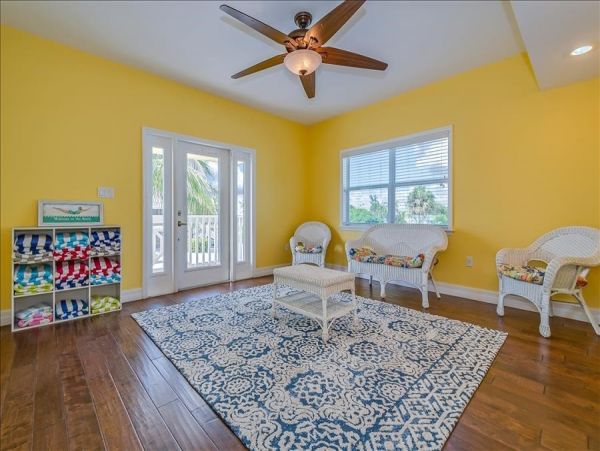 Full Gulf Views From This 5 Bedroom Boca Grande Pool Rental