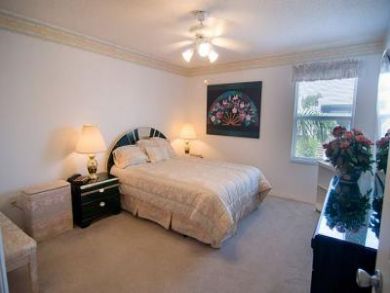 Master Bedroom with Queen Bed