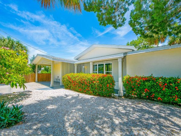 Anna Maria Island Vacation Rentals - Florida Gulf Coast Beach Homes with Pool & Dock