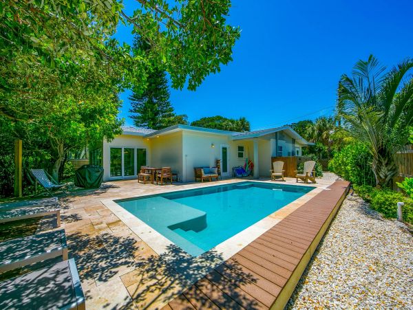 Anna Maria Island Vacation Rentals - Florida Gulf Coast Beach Homes with Pool & Dock