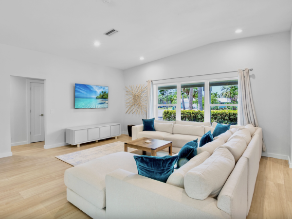 Anna Maria Island Vacation Rentals - Florida Gulf Coast Beach Homes with Pool & Dock