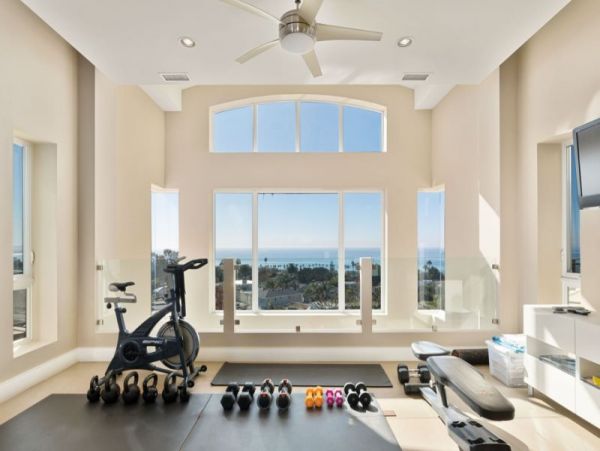 One of La Jolla's Most Luxurious Homes with Pool & Views of the Pacific