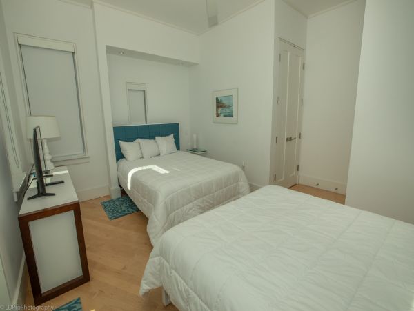 Luxury Five Bedroom Beach Vacation Rental Home Sleeps 15