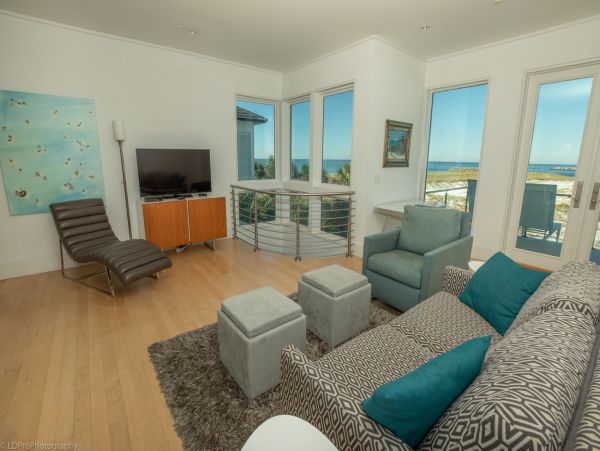 Luxury Five Bedroom Beach Vacation Rental Home Sleeps 15