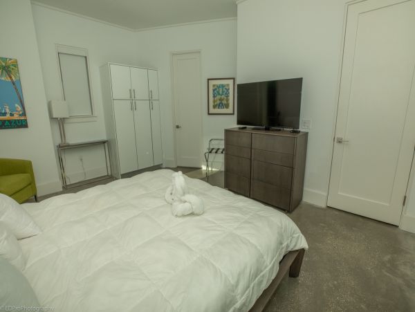 Luxury Five Bedroom Beach Vacation Rental Home Sleeps 15