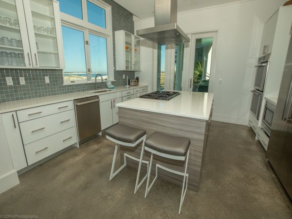 Luxury Five Bedroom Beach Vacation Rental Home Sleeps 15