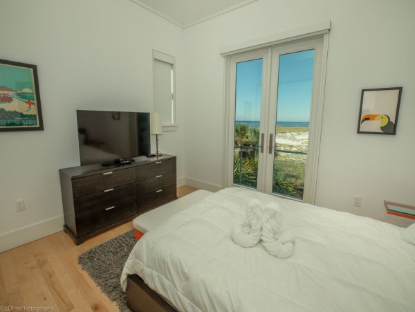 Luxury Five Bedroom Beach Vacation Rental Home Sleeps 15
