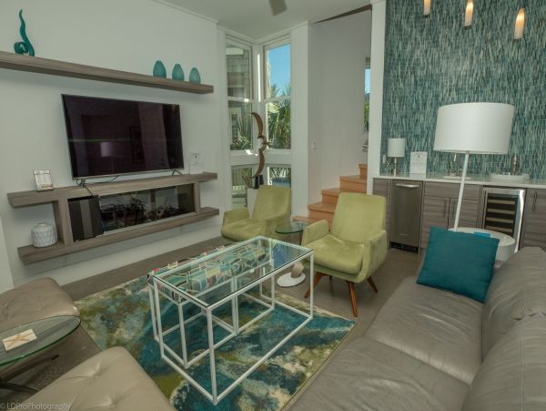 Luxury Five Bedroom Beach Vacation Rental Home Sleeps 15