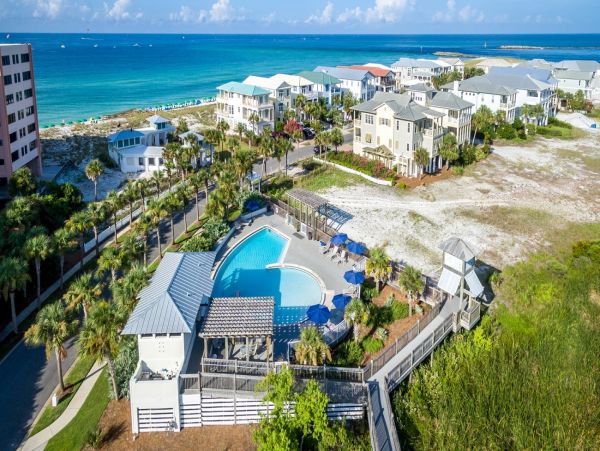 Luxury Five Bedroom Beach Vacation Rental Home Sleeps 15