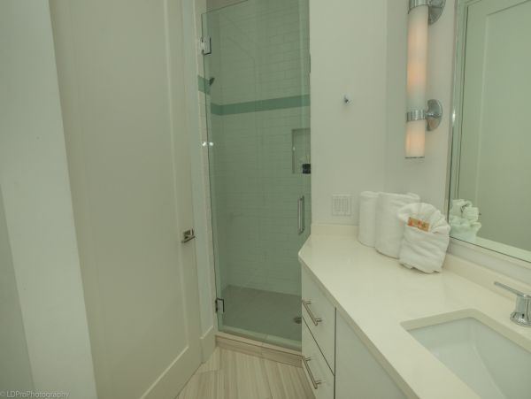 Luxury Five Bedroom Beach Vacation Rental Home Sleeps 15