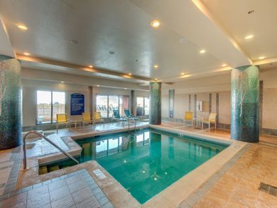 Two Bedoom plus Bonus Room Bayside condo Two Bedoom plus Bonus Room Bayside condo