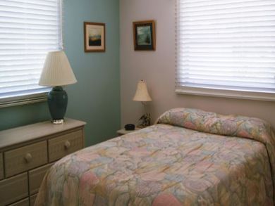 Queen Bed in Second Bedroom