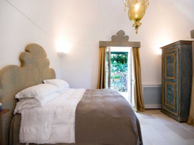 Master Bathroom with Double Bed Master Bathroom with Double Bed