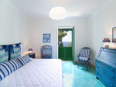 Queen Bed in Bedroom 2