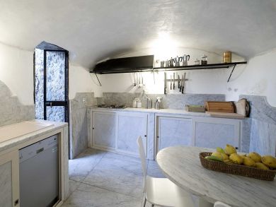 Eat in Kitchen Eat in Kitchen