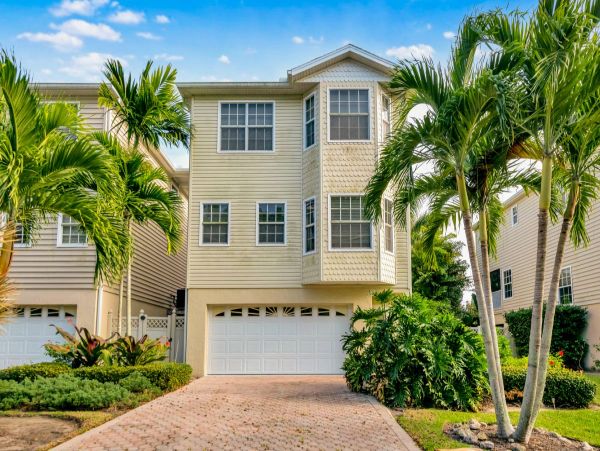 Anna Maria Island 3 Bedroom Holmes Beach Vacation Rental