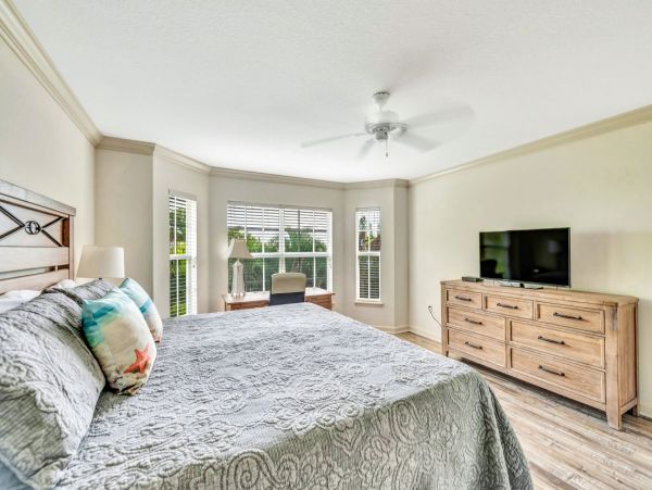 Anna Maria Island 3 Bedroom Holmes Beach Vacation Rental