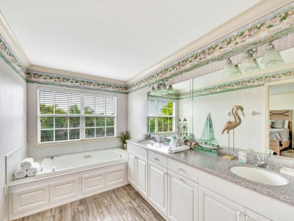 Anna Maria Island 3 Bedroom Holmes Beach Vacation Rental