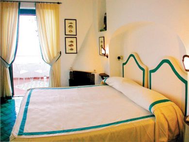 Twin Beds in Bedroom 2
