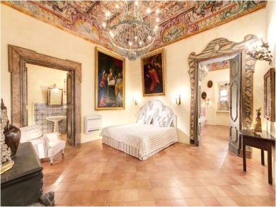 Luxury & Spacious Bedrooms Luxury & Spacious Bedrooms