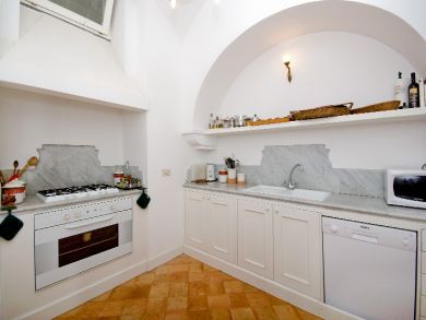 Fully Stocked Kitchen Fully Stocked Kitchen