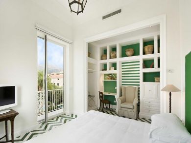 Twins or King Bed in Bedroom Four