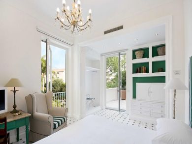 Master Bedroom with Twins or King Bed