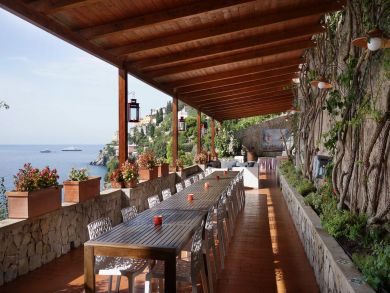 Large Outdoor Dining Area
