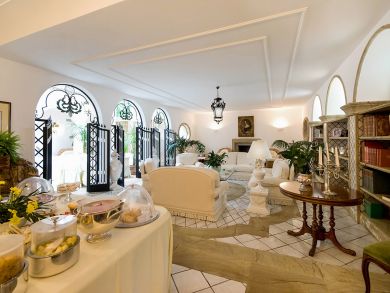 Living & Dining Area