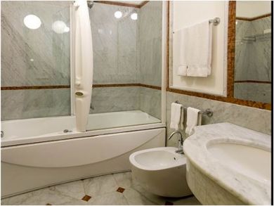 Bathroom with Jetted Tub & Shower Combination