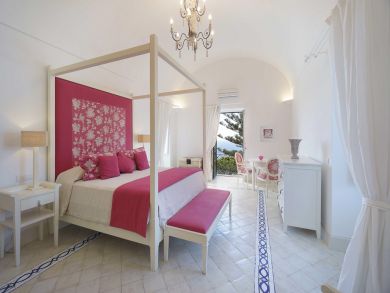 Double Bed in Master Bedroom