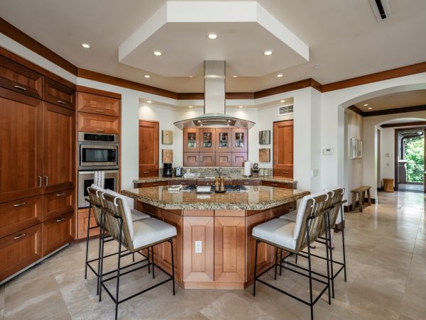 Wailea Luxury Vacation Rental Sleeps Six