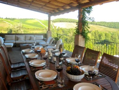 Outdoor Dining & Living Area Outdoor Dining & Living Area
