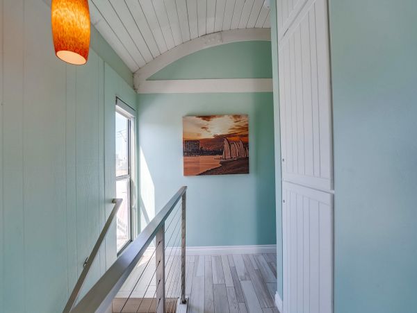 Mission Beach Four Bedroom Condo with Great Views