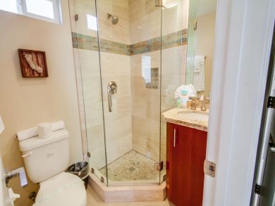 Four Bedroom Mission Beach Vacation Home Sleeps 12 Guests